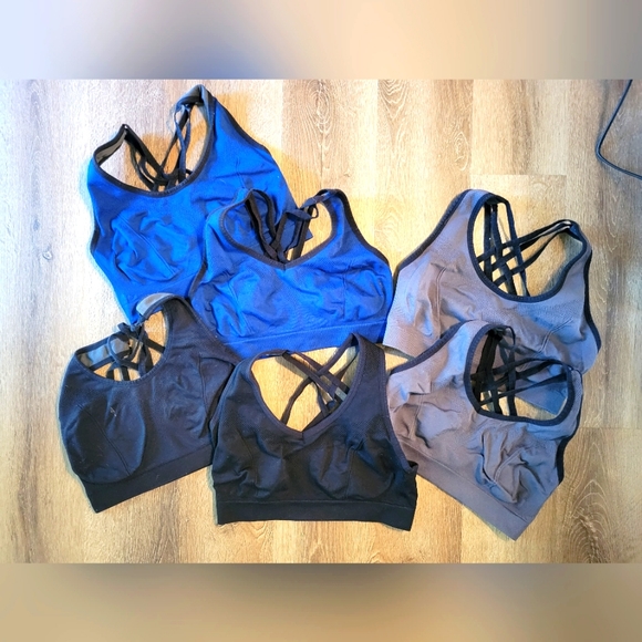 Other - Lot of 6 sports bras size Medium